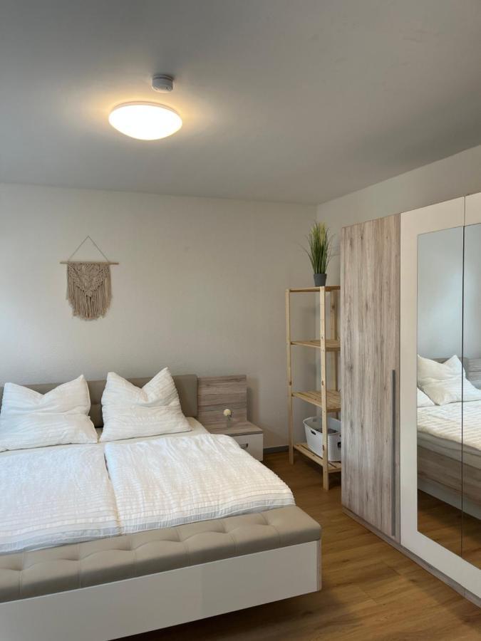 Apartment Horst - Gemuetliche Und Moderne Ferienwohnung In Der Innenstadt Pasewalk Esterno foto
