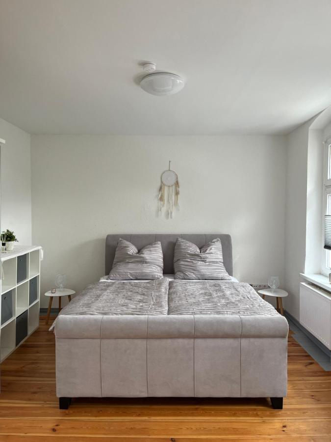 Apartment Horst - Gemuetliche Und Moderne Ferienwohnung In Der Innenstadt Pasewalk Esterno foto