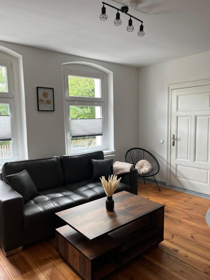 Apartment Horst - Gemuetliche Und Moderne Ferienwohnung In Der Innenstadt Pasewalk Esterno foto