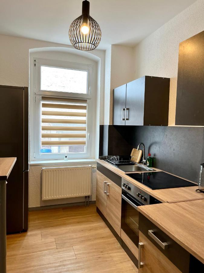 Apartment Horst - Gemuetliche Und Moderne Ferienwohnung In Der Innenstadt Pasewalk Esterno foto